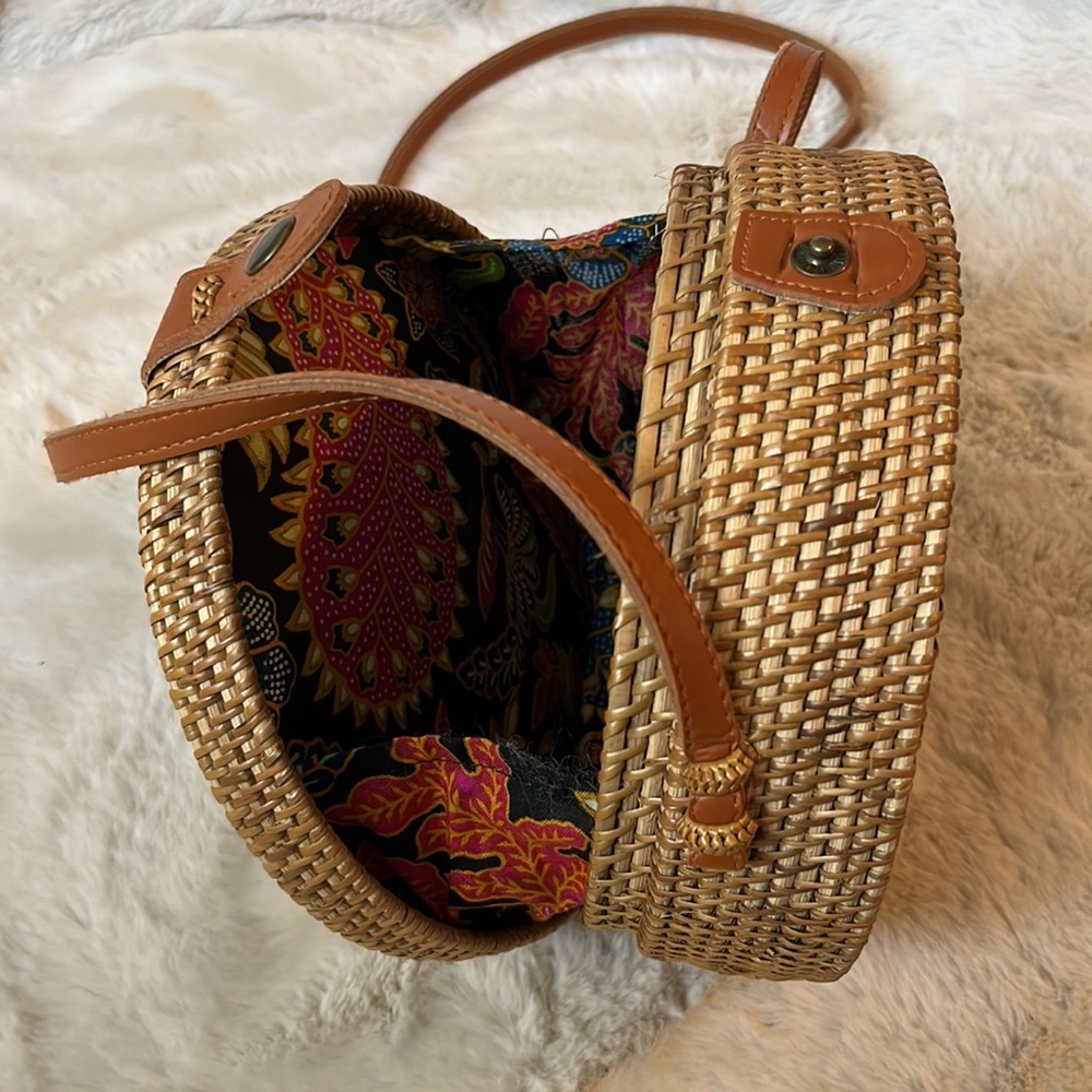 Round Rattan Crossbody Purse - image 5
